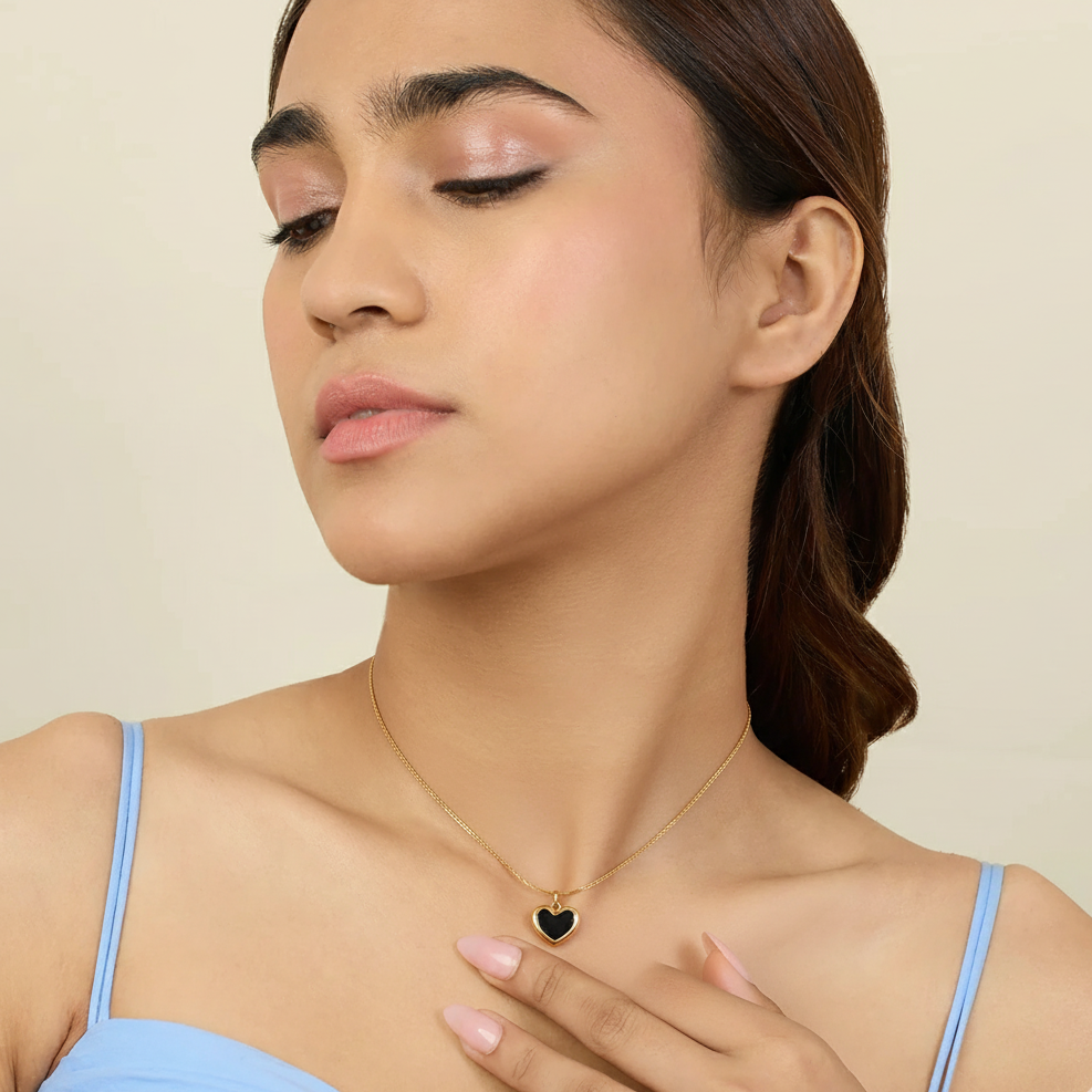 Gold cavicle chain heart necklace with blue dress – Luxteno Sri Lanka