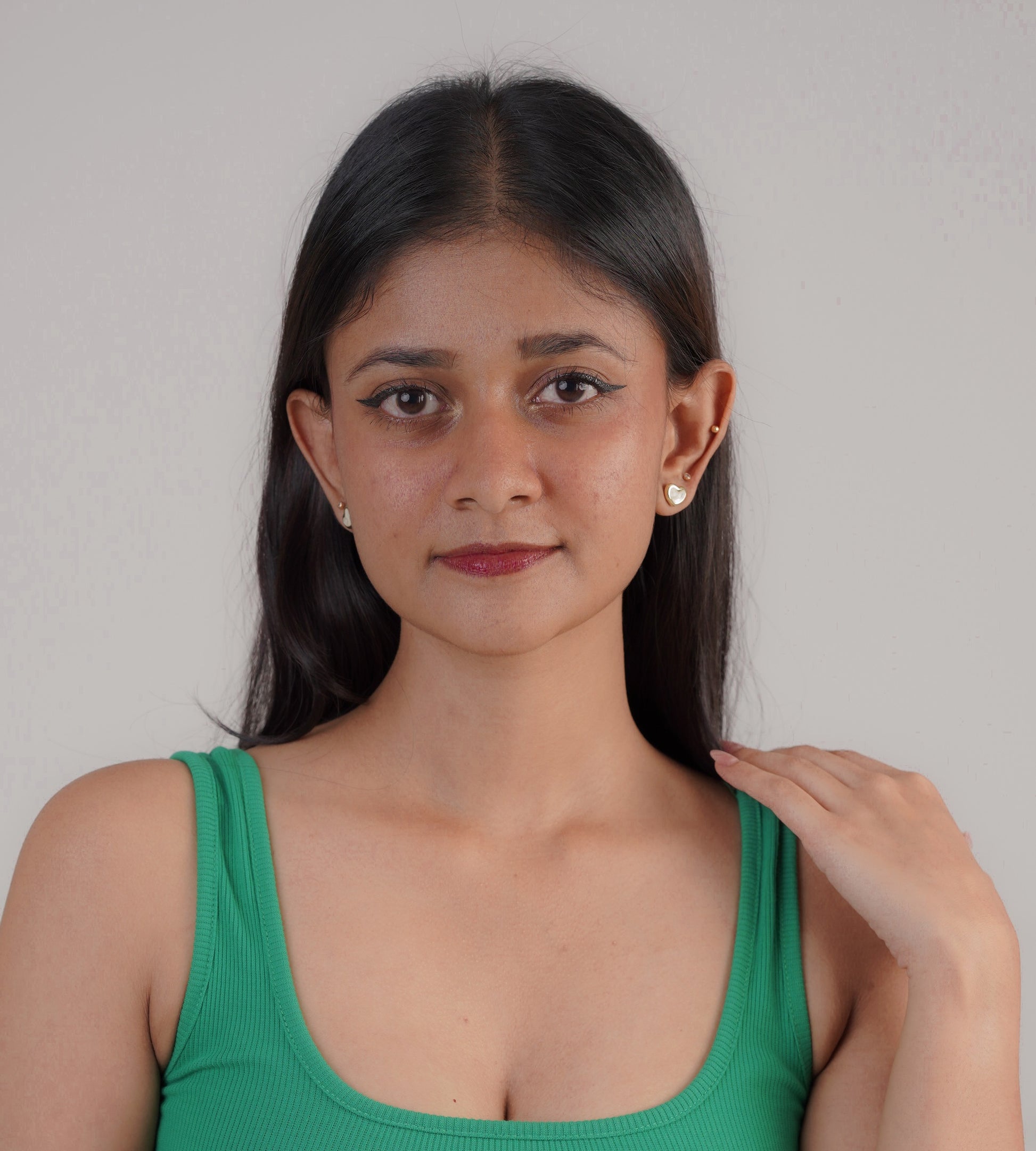 Gold and white heart hoop earrings for women in Sri Lanka luxteno