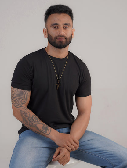 Close-up of 18k gold plated cross pendant on chain – Sri Lanka jewellery