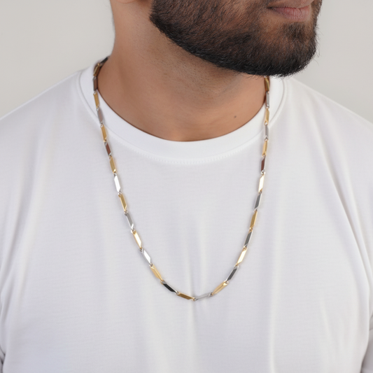 Man wearing men's double silver chain necklace – Luxteno Sri Lanka