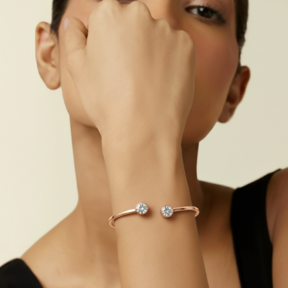 Rose gold open bangle bracelet on wrist – Luxteno Sri Lanka