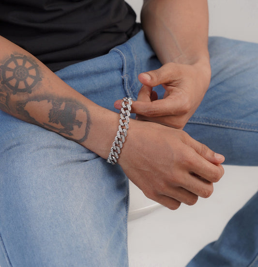 Close-up of silver chain bracelet with crystals – Sri Lanka jewellery