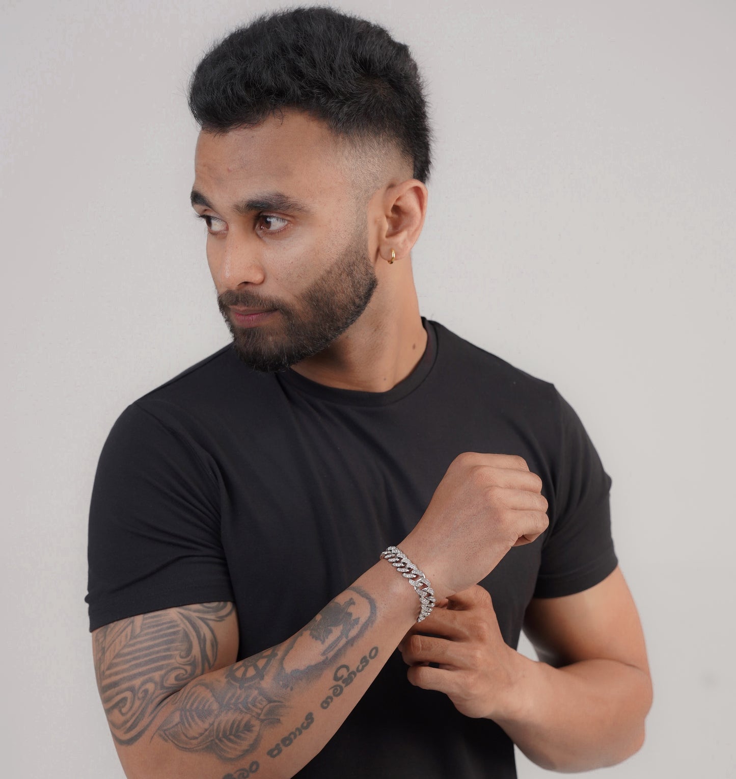 Unisex silver crystal bracelet styled with casual outfit – Luxteno Sri Lanka